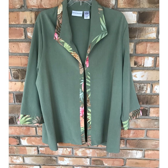Alfred Dunner Women’s Plus Green and Floral Trim Size Open Cardigan Size 18 - Picture 6 of 7